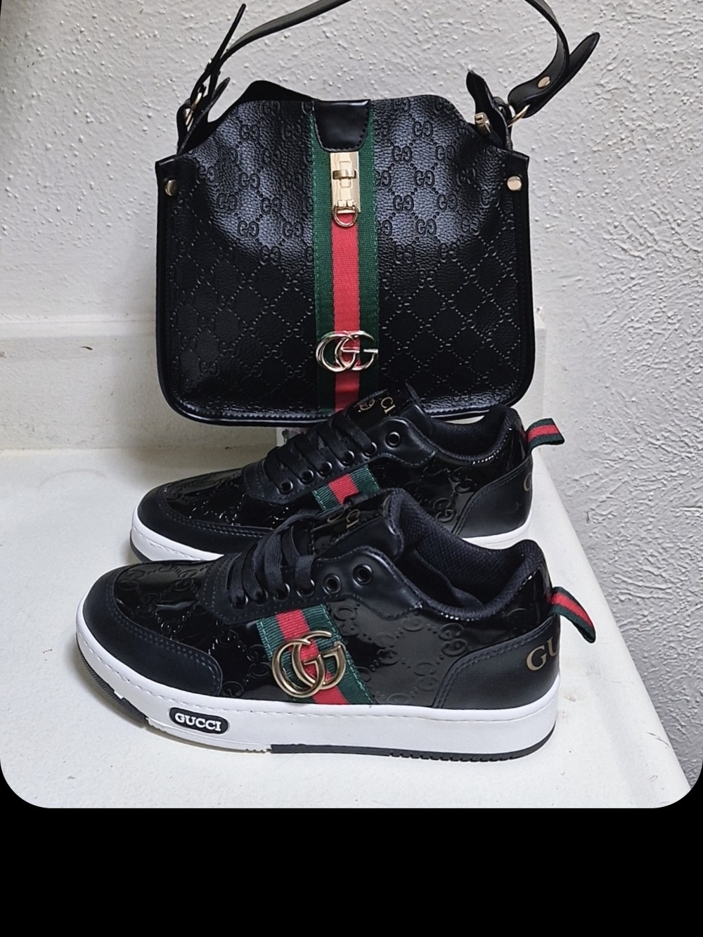 Gucci Women's Black Leather Low-Top Sneakers with Green-Red Web Accent